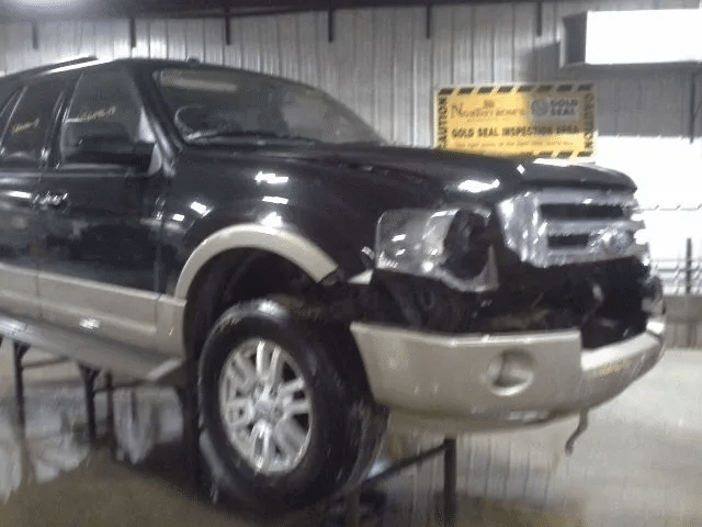 2013 Ford Expedition (5.4l, vin 5, 8th digit, 3v), (flex fuel vehicle, ffv) Used Engine 2