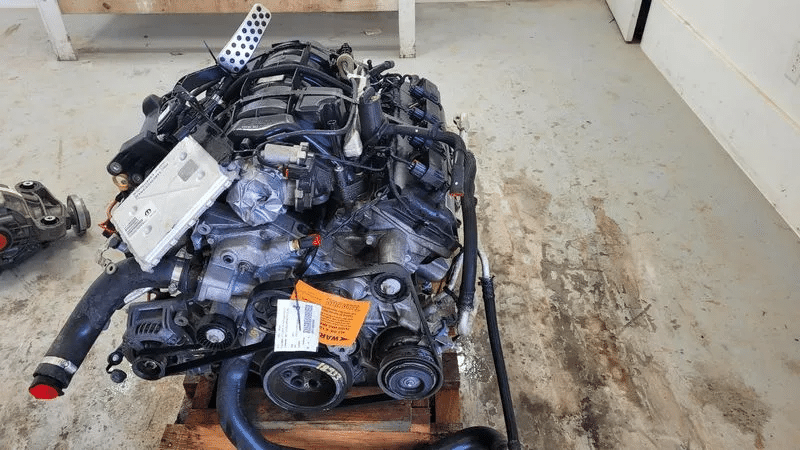 2015 Dodge Challenger 6.2l (vin 9, 8th digit) Used Engine 3