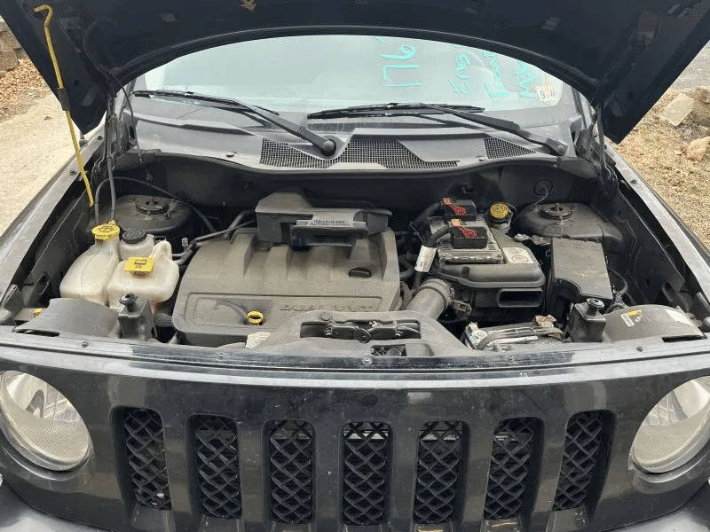 2015 Jeep Patriot 2.4l (vin b, 8th digit), w/o oil cooler Used Engine 4