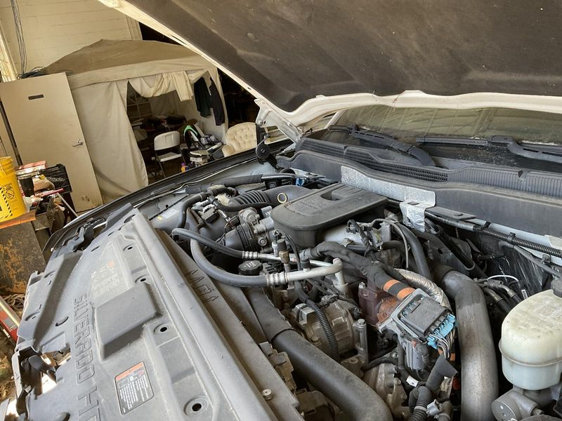 2014 Chevy SILVERADO 2500 6.6L (VIN 8, 8th digit, opt LML) Used Engine