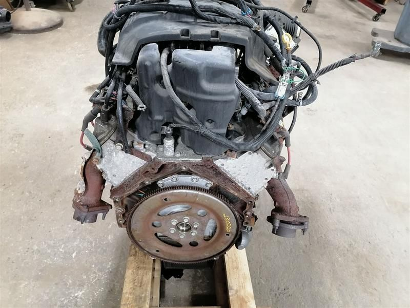 2007 Chevy SILVERADO 2500 new style (smooth door skin), 6.0L (VIN K, 8th digit, opt LY6) Used Engine