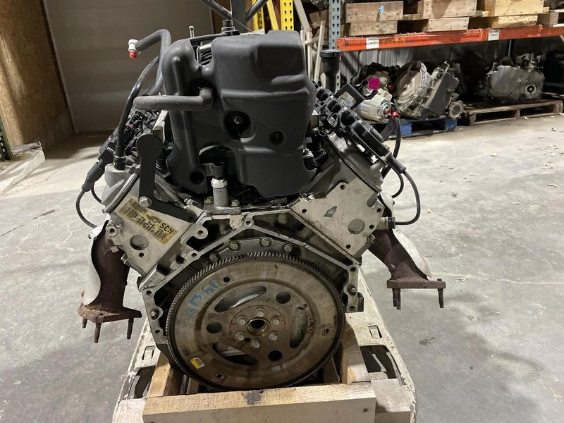 2009 Chevy TAHOE 5.3L, VIN 3 (8th digit, opt LC9) Used Engine