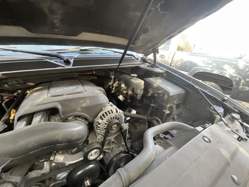 2008 Chevy TAHOE 5.3L, VIN J (8th digit, opt LY5) Used Engine