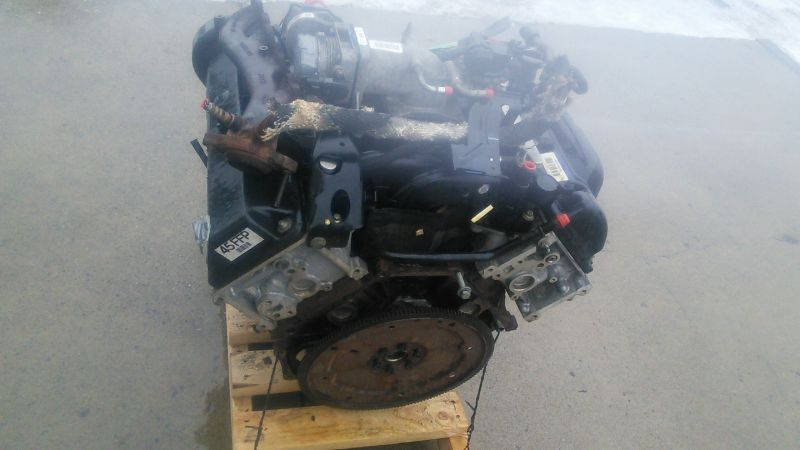 2008 Ford Crown Victoria (4.6L, VIN V, 8th digit, flex fuel), oil cooler Used Engine
