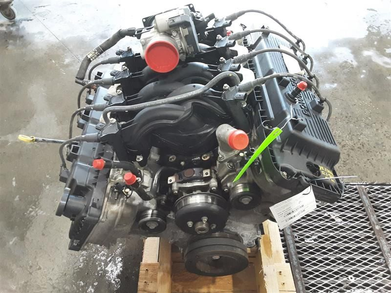 2016 Ford F-350 Super Duty 6.2L (VIN 6, 8th digit), gasoline Used Engine