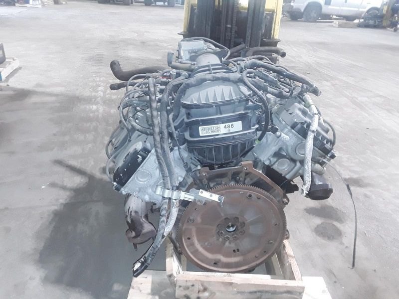 2018 Ford E-350 6.2L (VIN 6, 8th digit), gasoline Used Engine