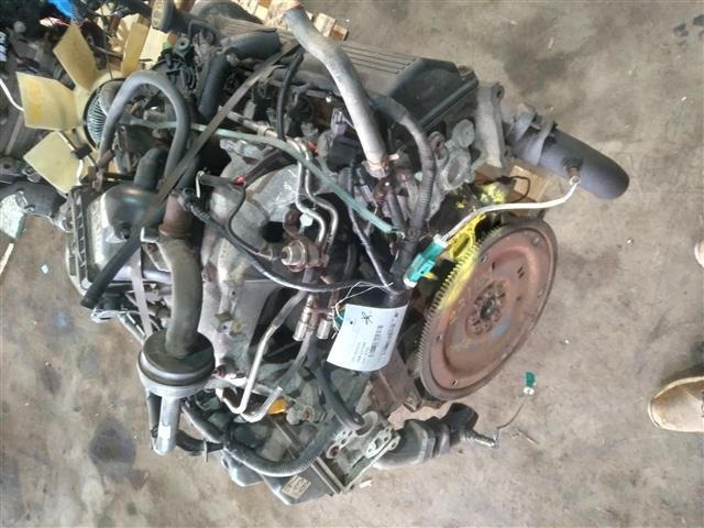 2004 Ford F-350 Super Duty 6.8L (VIN S, 8th digit, 10-415), w/o EGR valve Used Engine