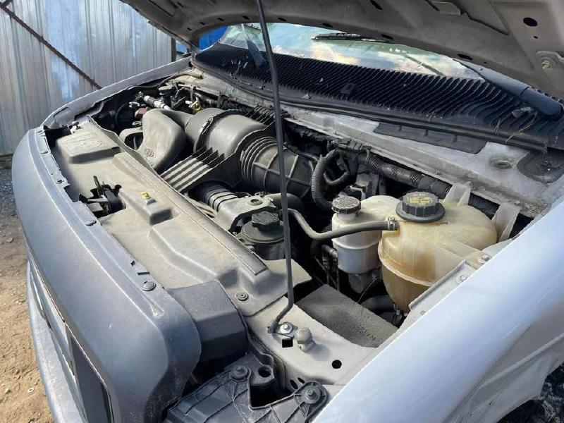 2004 Ford F-350 Super Duty 4.6L, VIN F (8th digit) Used Engine