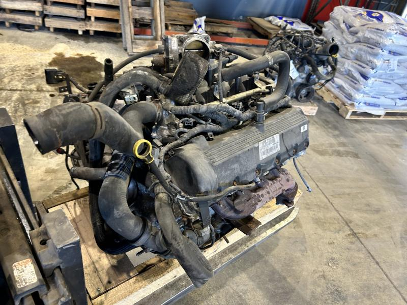 2015 Ford E-350 5.4L (VIN L, 8th digit), gasoline Used Engine