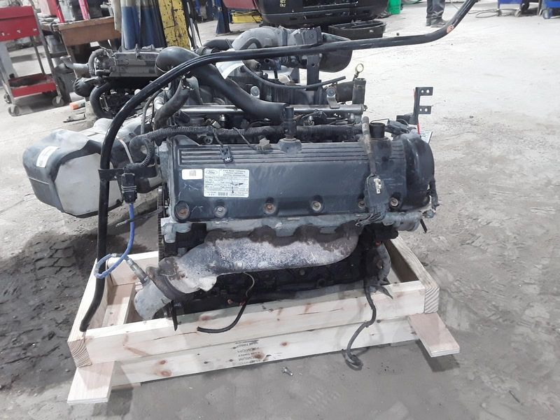 2013 Ford E-350 5.4L (VIN L, 8th digit), flex fuel vehicle (E85) Used Engine