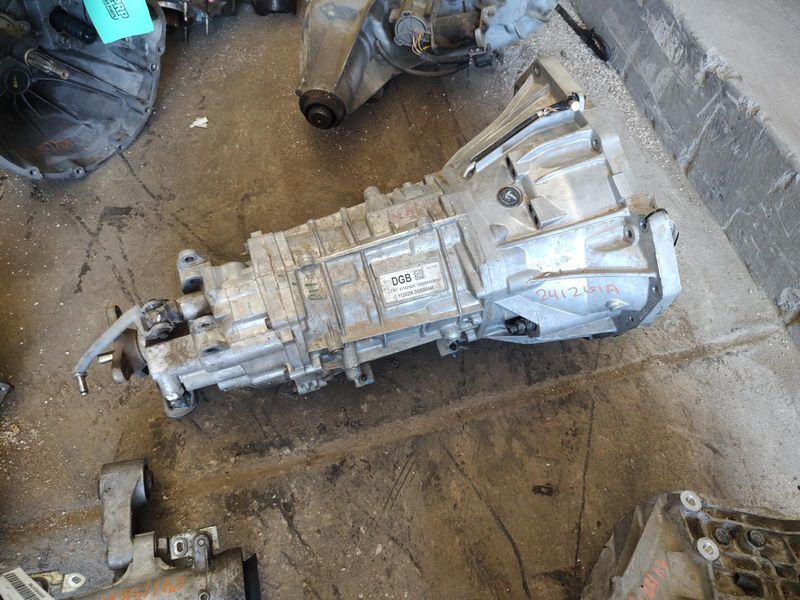 2021 Chevy CAMARO MT, 3.6L, w/o 1LE track package Used Transmission