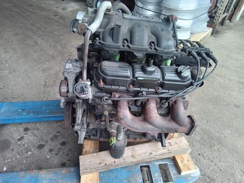2006 DODGE CARAVAN 3.3L, VIN R (8th digit) Used Engine
