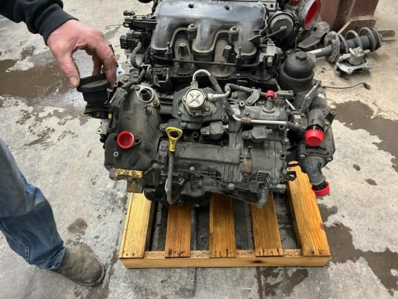 2015 Kia SEDONA (3.3L, VIN 1, 8th digit) Used Engine