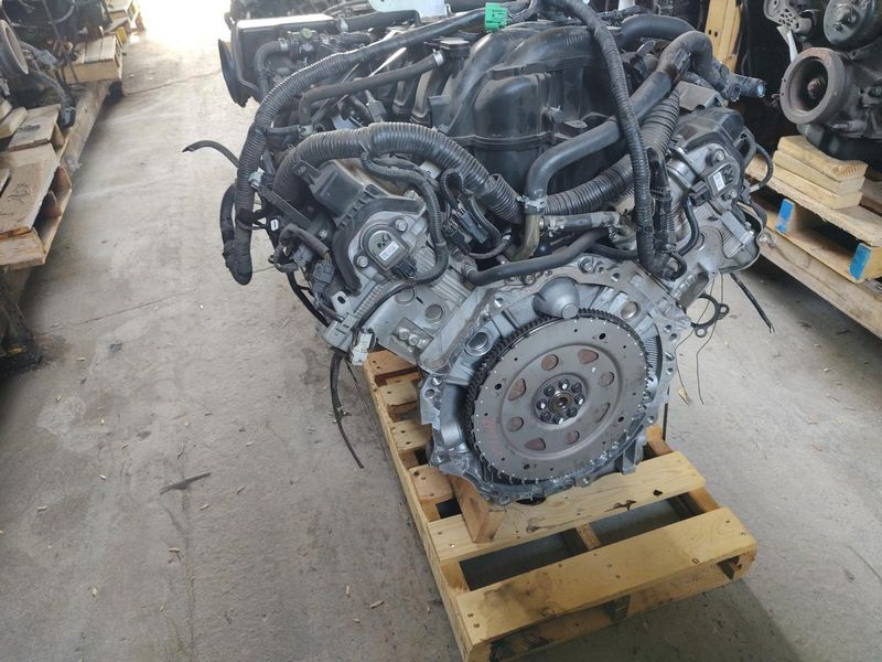 2017 NISSAN ARMADA (5.6L), (VIN A, 4th digit, 8 cylinder, gasoline) Used Engine
