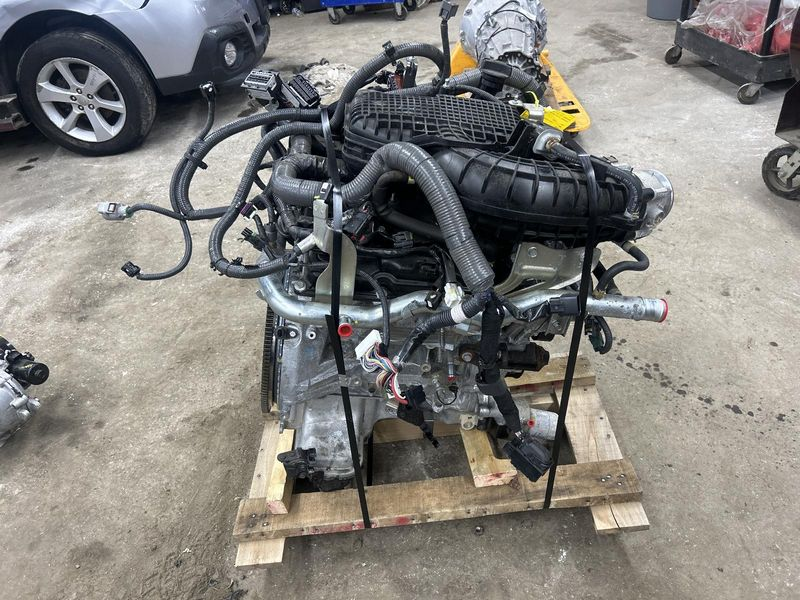 2022 NISSAN FRONTIER (3.8L, VIN E, 4th digit, VQ38DD) Used Engine