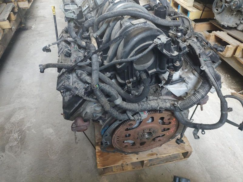 2008 DODGE CHARGER 5.7L (VIN H, 8th digit), RWD Used Engine