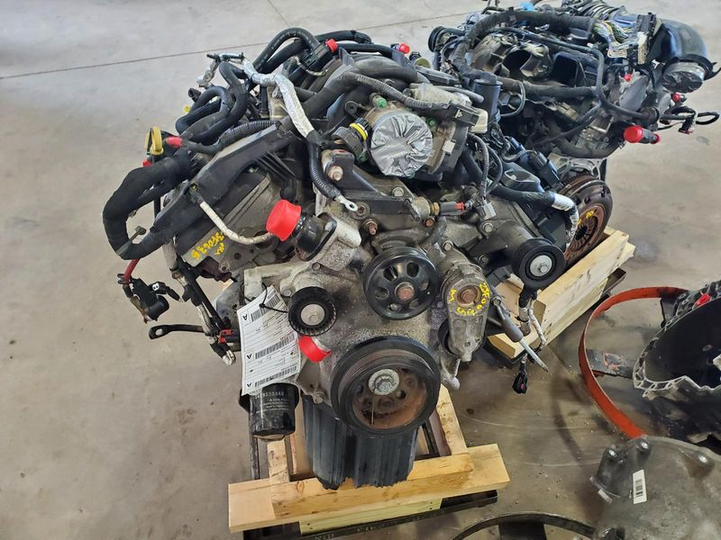 2018 DODGE DURANGO 5.7L (VIN T, 8th digit) Used Engine