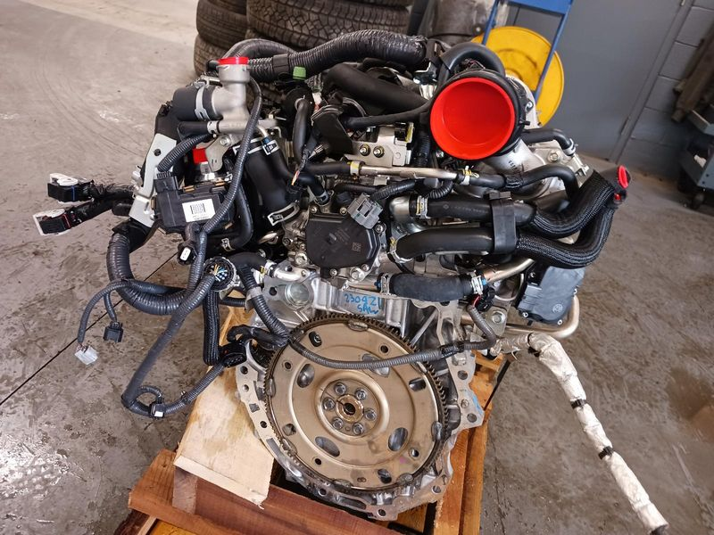 2015 NISSAN JUKE (1.6L, MR16DDT), VIN A (4th digit), AT (CVT), S, thru 02/28/15 Used Engine