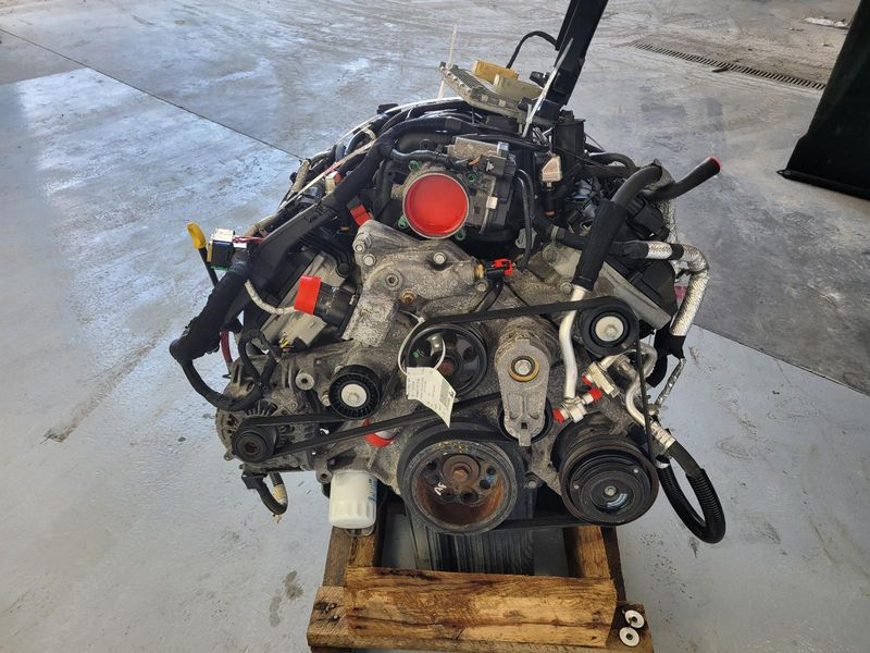 2017 DODGE DURANGO 5.7L (VIN T, 8th digit) Used Engine