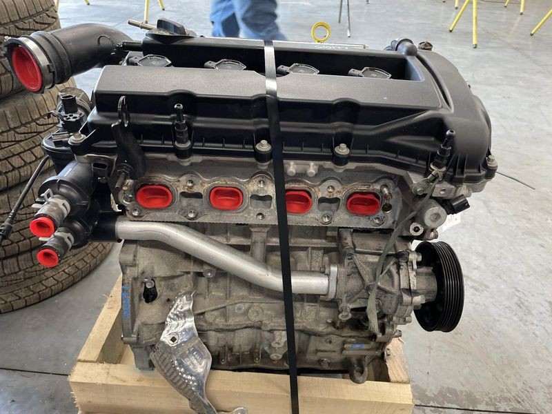 2017 DODGE JOURNEY 2.4L (VIN B, 8th digit), 6 speed transmission Used Engine