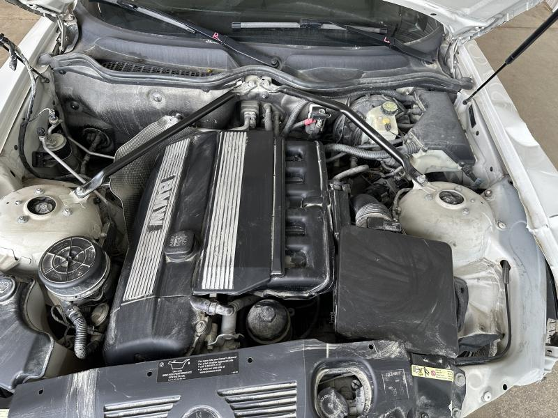 2006 BMW 325I Cpe, (2.5L), M54 (256S5 engine, engine oil filler cap LH side of rocker cover) Used Engine