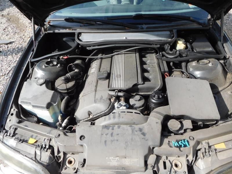 2006 BMW 325I Cpe, (2.5L), M54 (256S5 engine, engine oil filler cap LH side of rocker cover) Used Engine