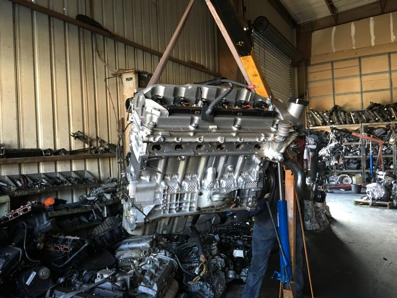 2006 BMW 325I Cpe, (2.5L), M56 (256S6 engine, SLEV, engine oil filler cap RH side of rocker cover) Used Engine