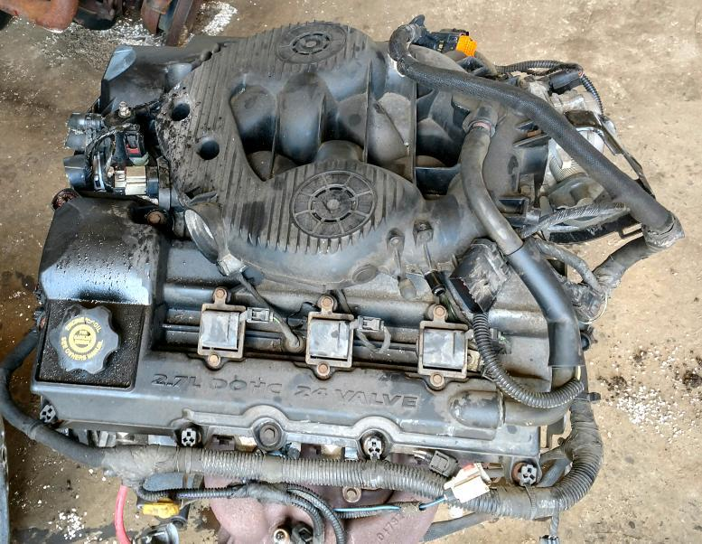 2004 DODGE STRATUS Sdn, 2.7L, VIN R (8th digit), 32 tone ring, w/o leak detection pump port Used Engine