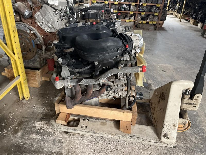 2018 NISSAN NV1500 (4.0L, VIN B, 4th digit, VQ40DE) Used Engine