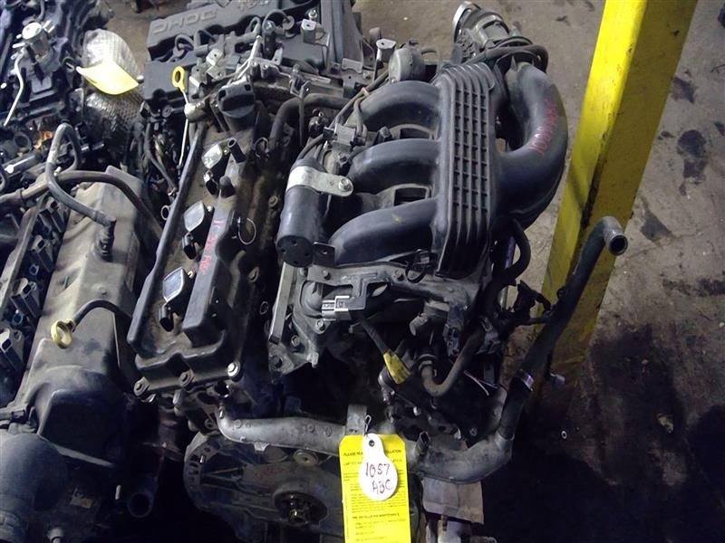 2016 NISSAN NV1500 (4.0L, VIN B, 4th digit, VQ40DE) Used Engine