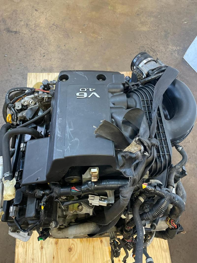 2015 NISSAN NV1500 (4.0L, VIN B, 4th digit, VQ40DE) Used Engine