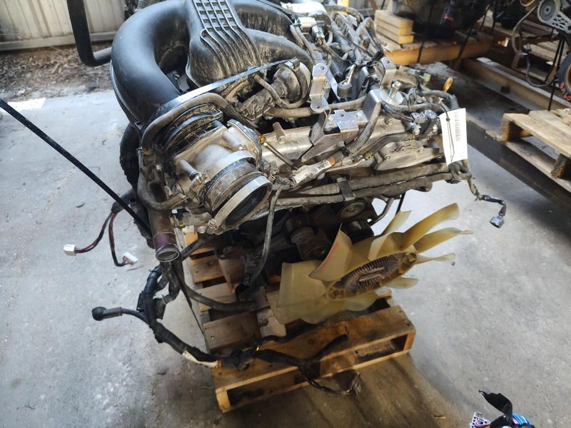2012 NISSAN NV1500 (4.0L, VIN B, 4th digit, VQ40DE) Used Engine