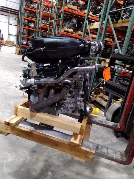 2012 NISSAN NV1500 (4.0L, VIN B, 4th digit, VQ40DE) Used Engine
