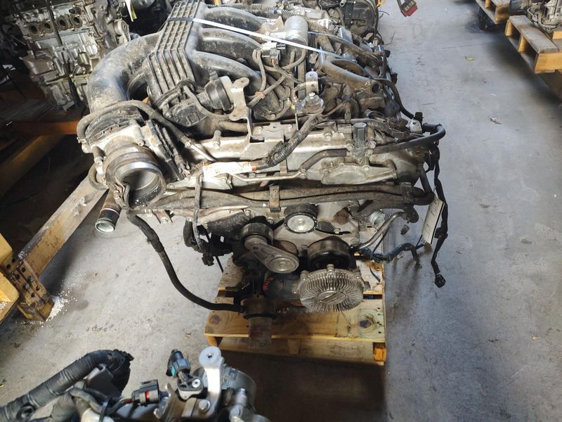 2016 NISSAN NV1500 (4.0L, VIN B, 4th digit, VQ40DE) Used Engine