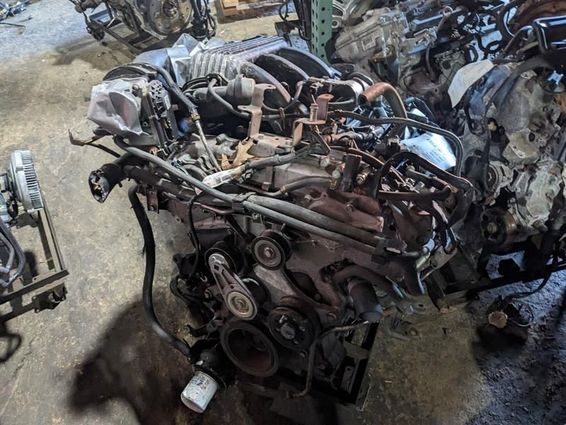2020 NISSAN NV2500 4.0L (VIN B, 4th digit, VQ40DE) Used Engine