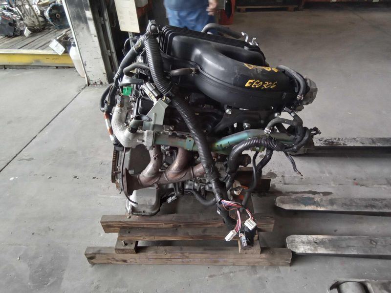 2016 NISSAN NV2500 4.0L (VIN B, 4th digit, VQ40DE) Used Engine