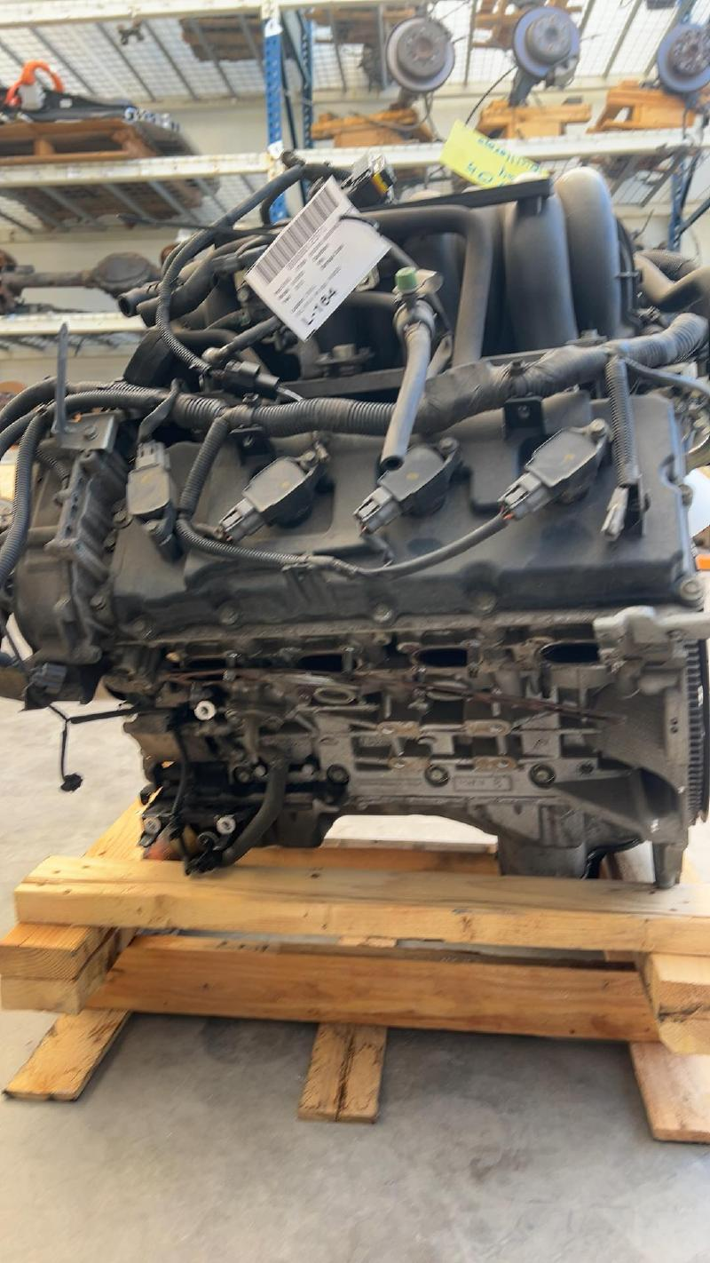 2015 NISSAN NV2500 5.6L (VIN A, 4th digit, VK56DE) Used Engine