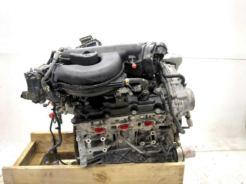 2020 NISSAN PATHFINDER (3.5L, VIN D, 4th digit, VQ35DD) Used Engine