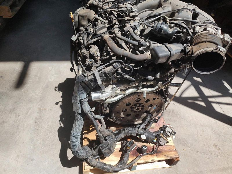 2019 NISSAN PATHFINDER (3.5L, VIN D, 4th digit, VQ35DD) Used Engine