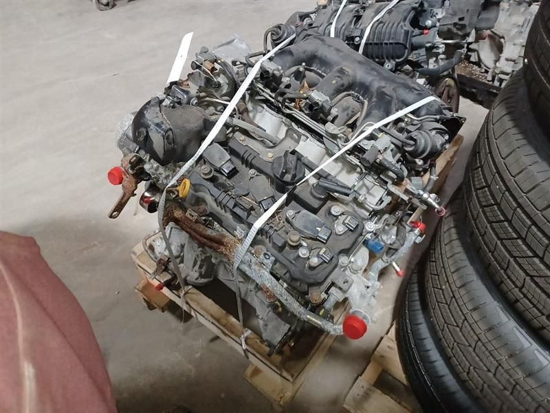 2018 NISSAN PATHFINDER (3.5L, VIN D, 4th digit, VQ35DD) Used Engine