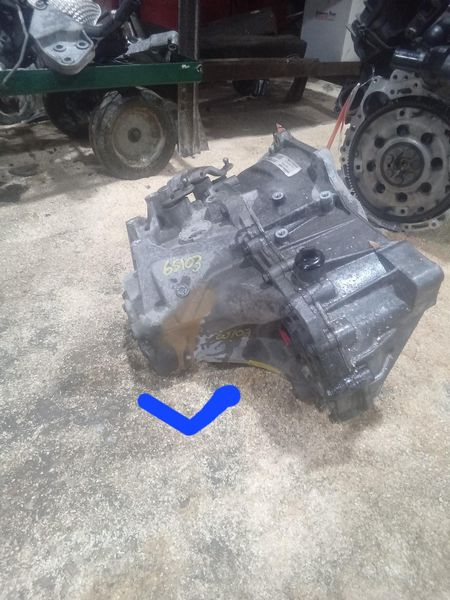 2014 Jeep COMPASS MT, 2.0L Used Transmission