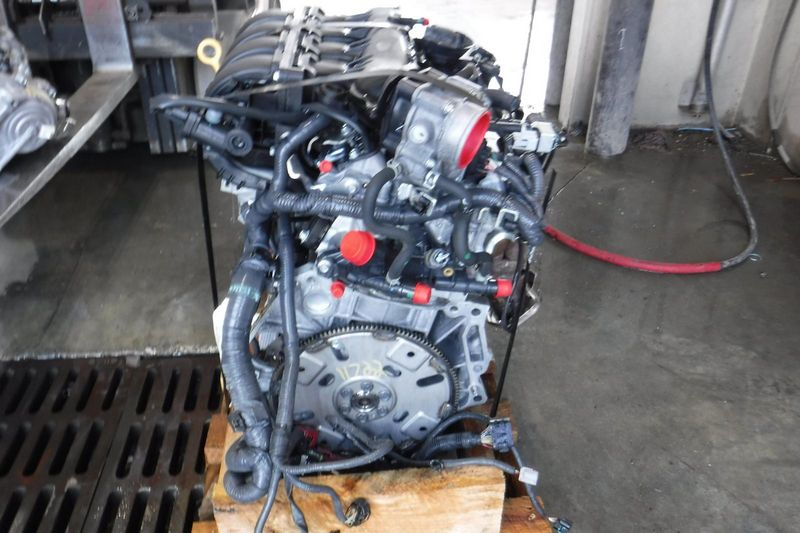 2013 NISSAN SENTRA (1.8L, VIN A, 4th digit, MR18DE), Federal emissions Used Engine