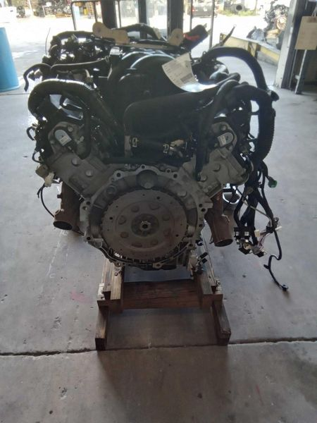 2020 NISSAN TITAN (5.6L, VIN A, 4th digit, 8 cylinder, gasoline) Used Engine