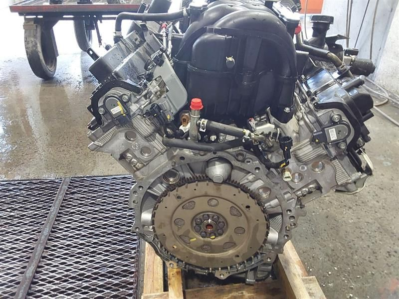 2018 NISSAN TITAN (5.6L, VIN A, 4th digit, 8 cylinder, gasoline) Used Engine