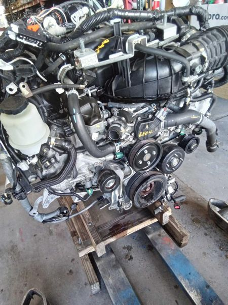 2018 NISSAN TITAN (5.6L, VIN A, 4th digit, 8 cylinder, gasoline) Used Engine