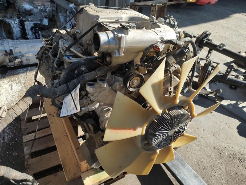 2016 NISSAN TITAN XD 5.0L, (VIN B, 4th digit, 8 cylinder, diesel) Used Engine