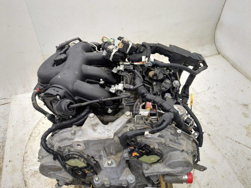 2018 NISSAN PATHFINDER (3.5L, VIN D, 4th digit, VQ35DD) Used Engine