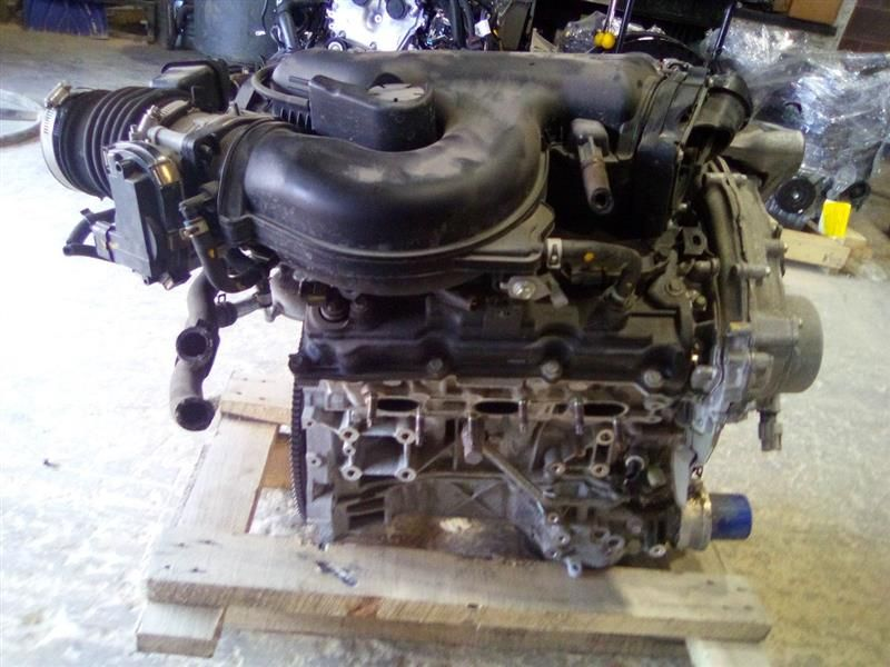 2017 NISSAN PATHFINDER (3.5L, VIN D, 4th digit, VQ35DD) Used Engine