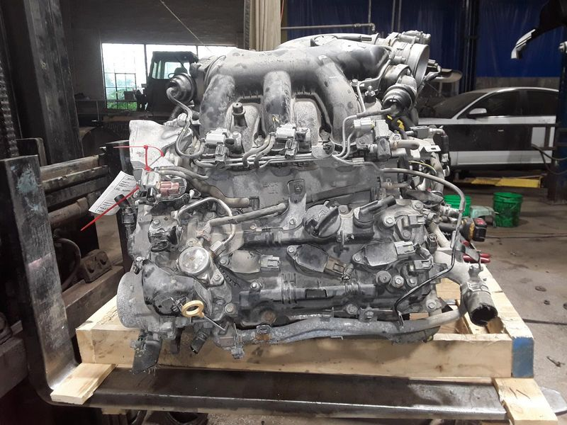 2017 NISSAN PATHFINDER (3.5L, VIN D, 4th digit, VQ35DD) Used Engine