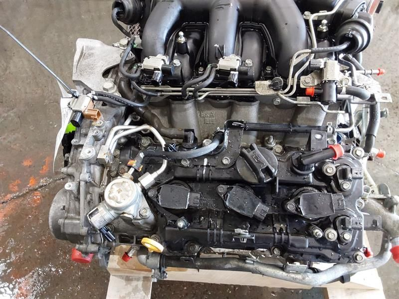 2017 NISSAN PATHFINDER (3.5L, VIN D, 4th digit, VQ35DD) Used Engine